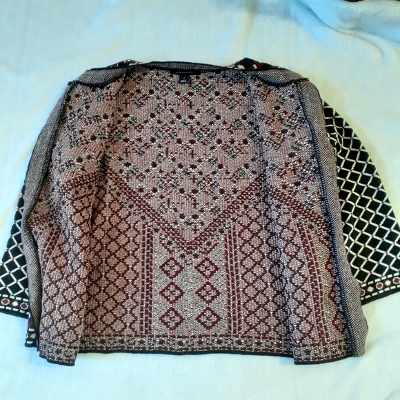 ATMOSPHERE Women's 3/4 Sleeve Open Cardigan Sweater Pattern Black Red Small - Picture 4 of 9